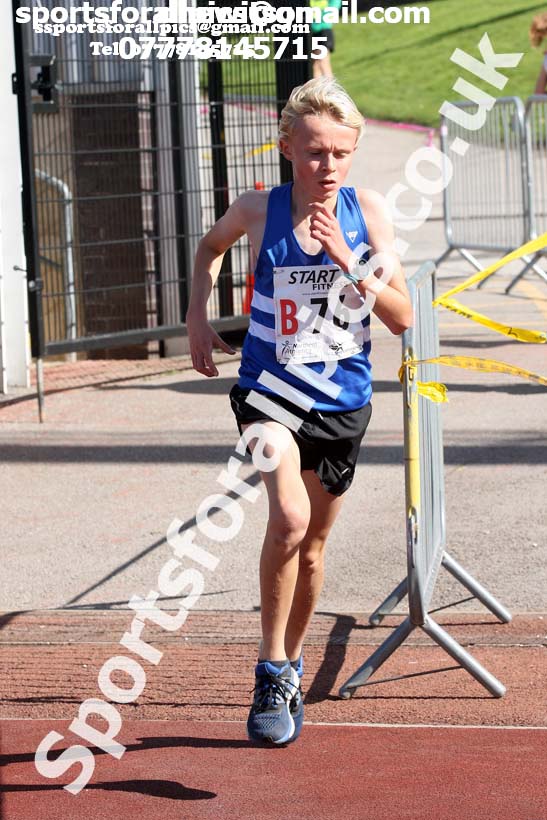 Boys under-15s  Northern 3 Stage Road Relay, SportsCity, Manchester. Photo: David T. Hewitson/Sports for All Pics